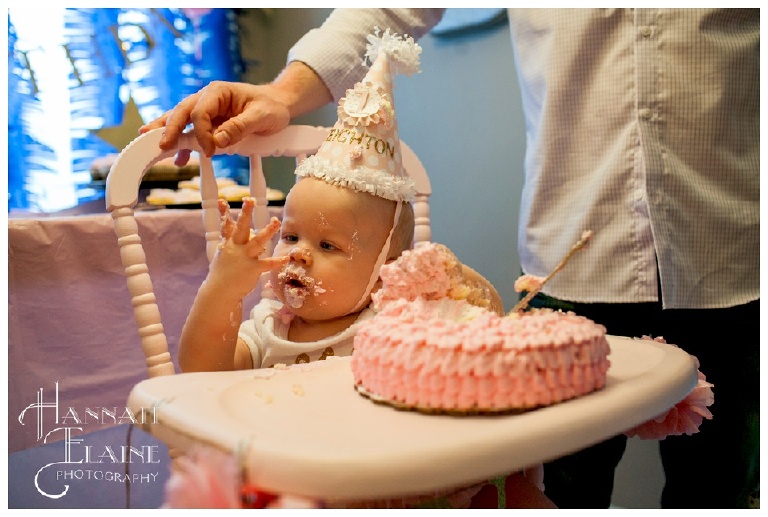 one year old birthday pink cake smash 
