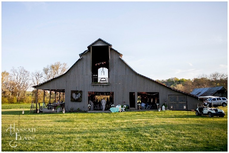 the barn wedding venue at rose marry farms