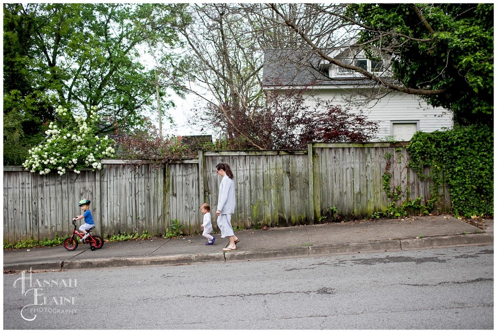 mom walking with her kids in east nashville neighborhood