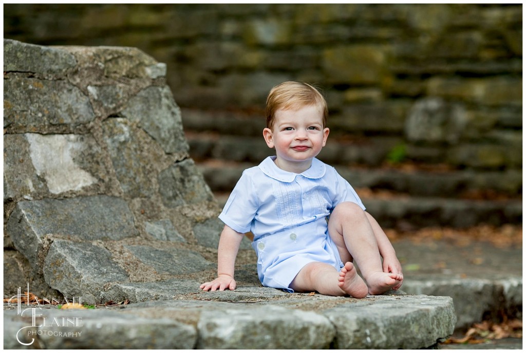 winston loves the rocks